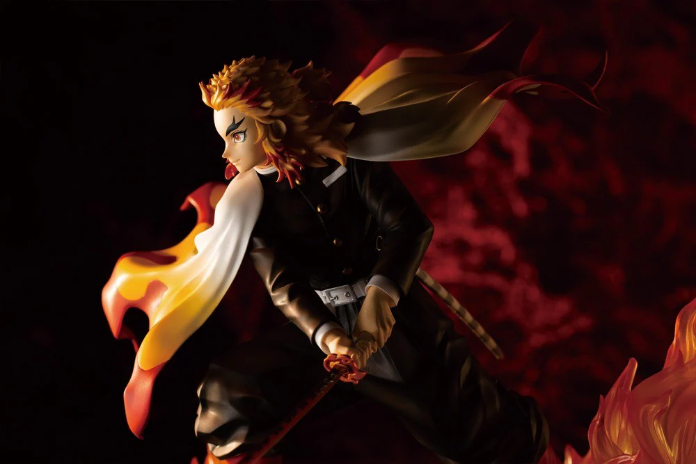 Demon Slayer [Kimetsu no Yaiba]: Kyojuro Rengoku ARTFX J 1/8 Scale Figure - Image 3