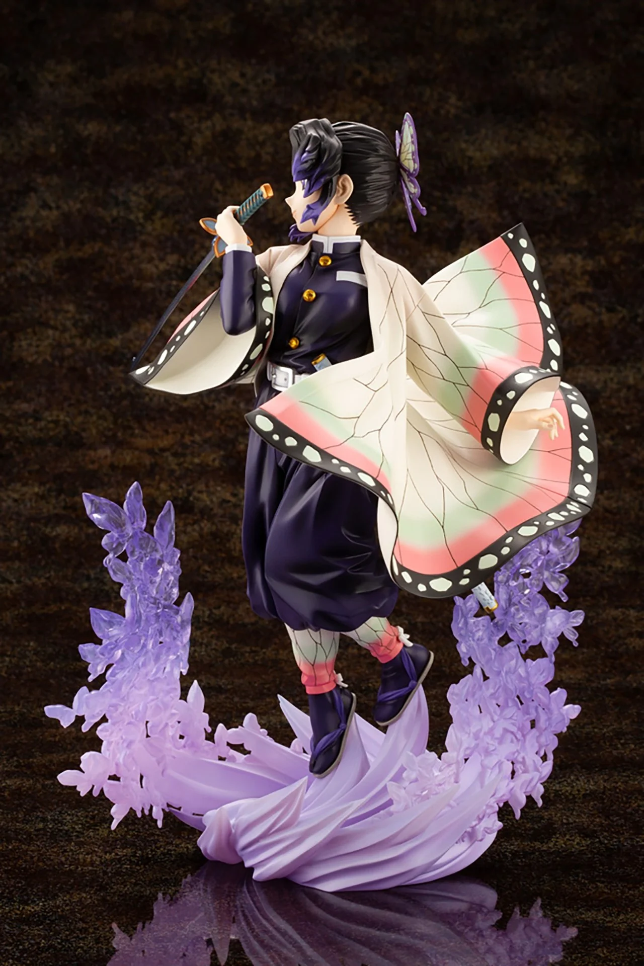 Demon Slayer [Kimetsu no Yaiba]: Shinobu Kocho ARTFX J 1/8 Scale Figure - Image 6